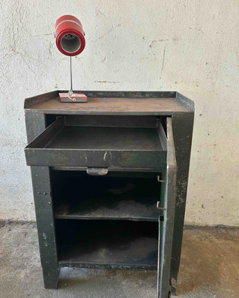 ARMÁRIO DE OFICINA (custo do envio não incluído)