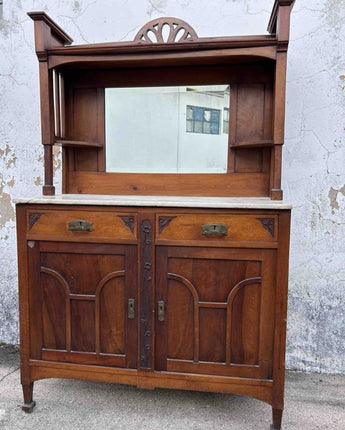 APARADOR COM ESPELHO (custo do envio não incluído)