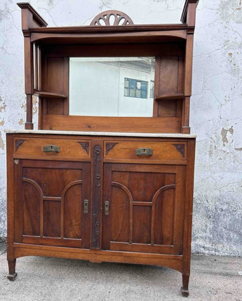 APARADOR COM ESPELHO (custo do envio não incluído)