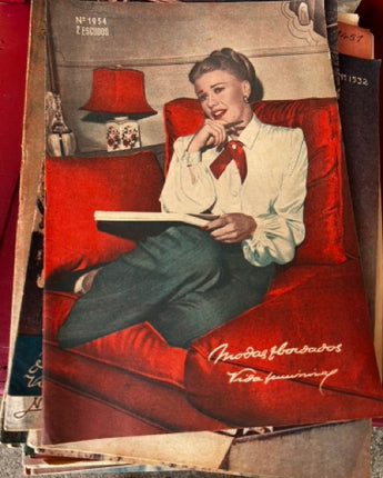 BROCHURA DE MODA DOS ANOS 1950