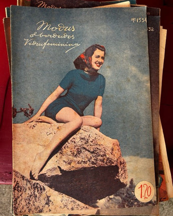 BROCHURA DE MODA DOS ANOS 1950