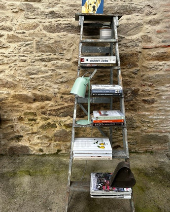 ESCADA DE MADEIRA (custo do envio não incluído)