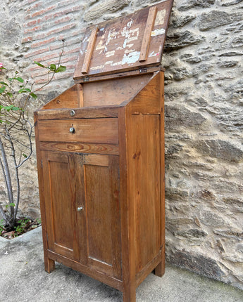 ARMÁRIO DE RECEÇÃO (custo do envio não incluído)